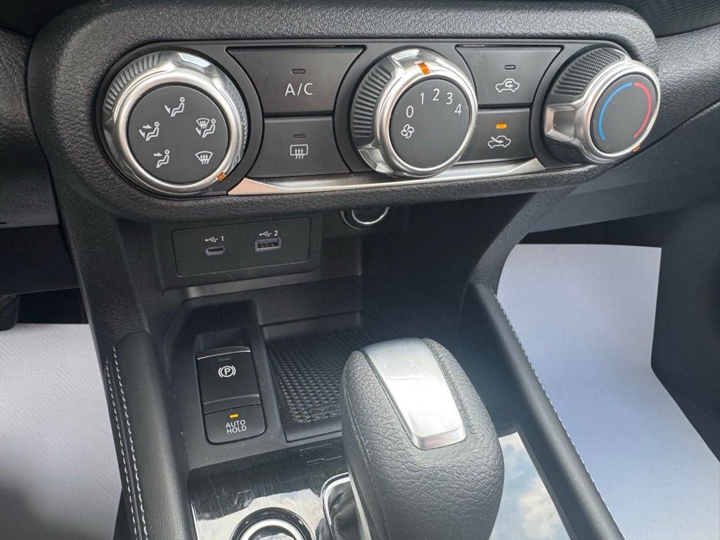 2024 Nissan Kicks SV Xtronic CVT