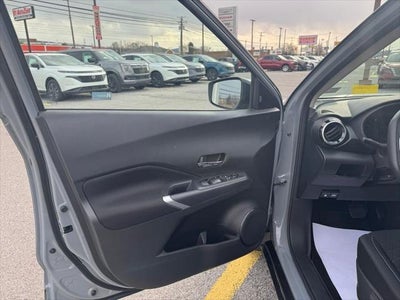 2024 Nissan Kicks SV Xtronic CVT