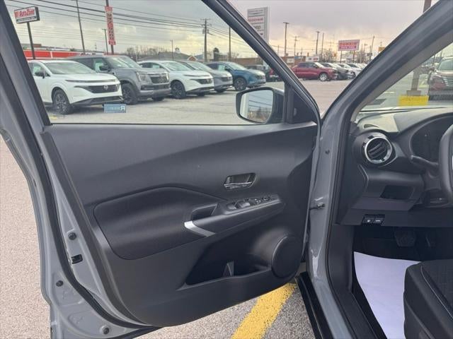 2024 Nissan Kicks SV Xtronic CVT