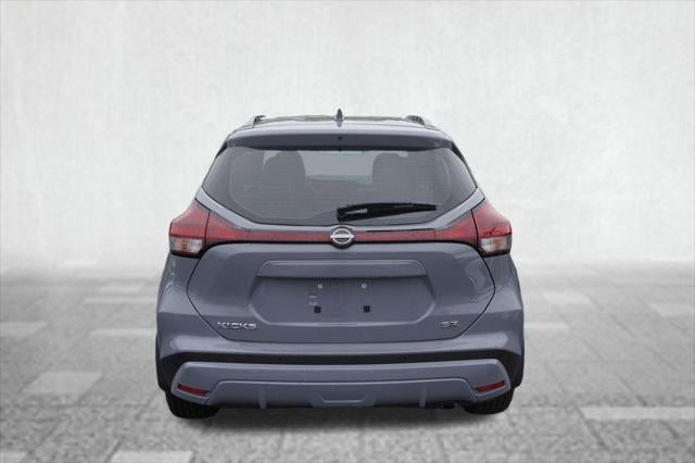 2023 Nissan Kicks SR Xtronic CVT