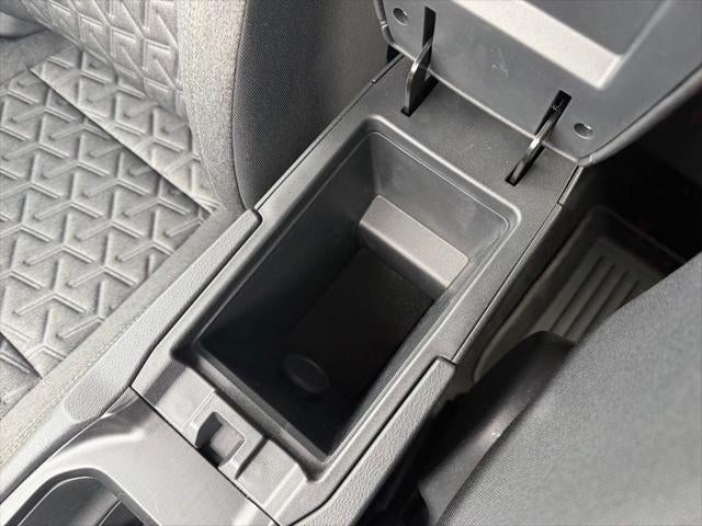 2025 Nissan Kicks SV FWD