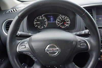 2018 Nissan Pathfinder SV