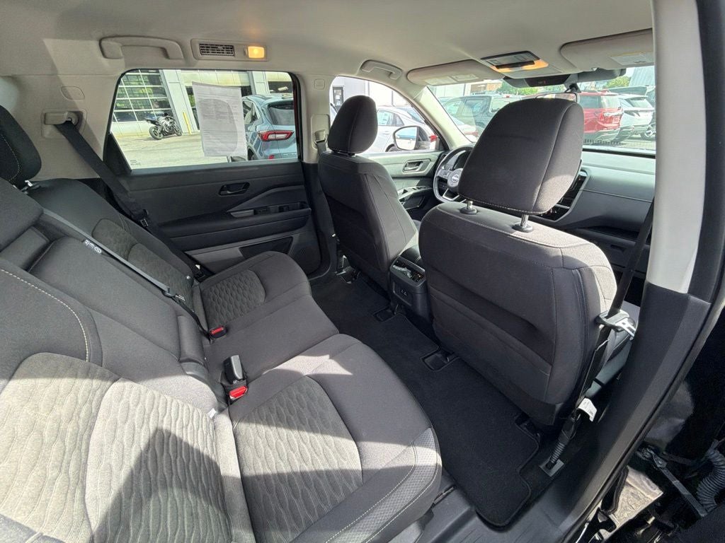 2023 Nissan Pathfinder SV 4WD