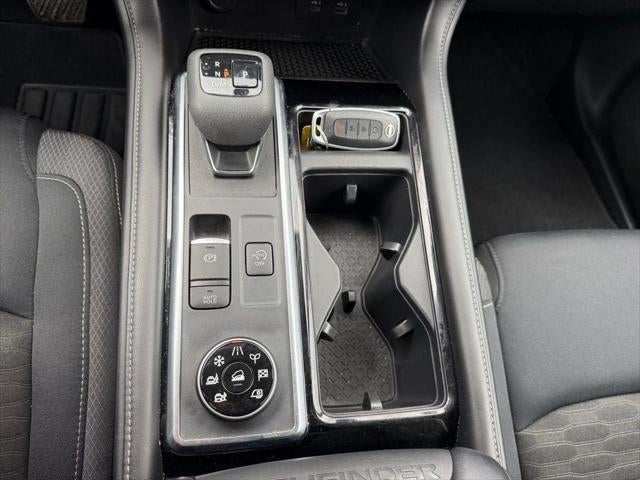 2024 Nissan Pathfinder SV 4WD