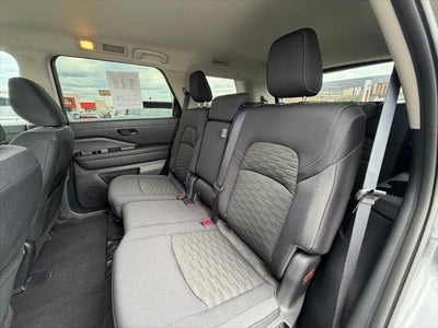 2024 Nissan Pathfinder SV 4WD