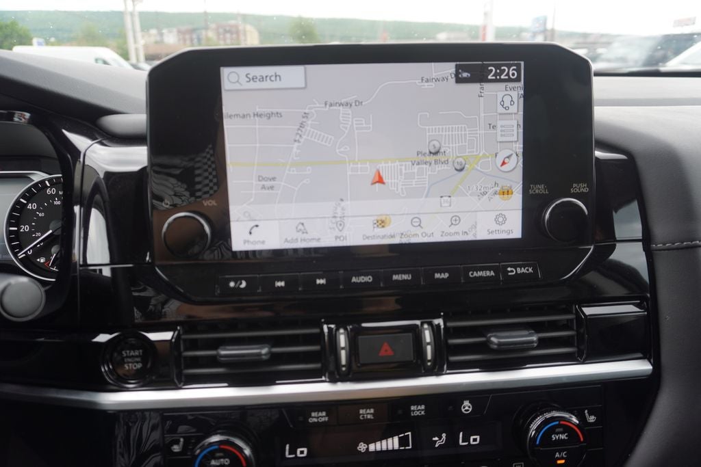 2025 Nissan Pathfinder SL 4WD