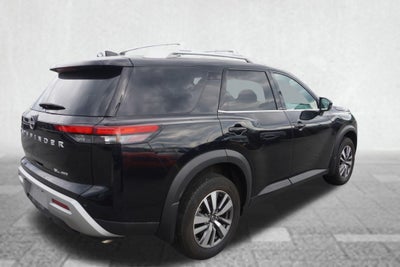 2025 Nissan Pathfinder SL 4WD