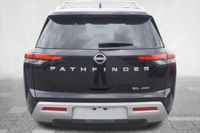 2025 Nissan Pathfinder SL 4WD