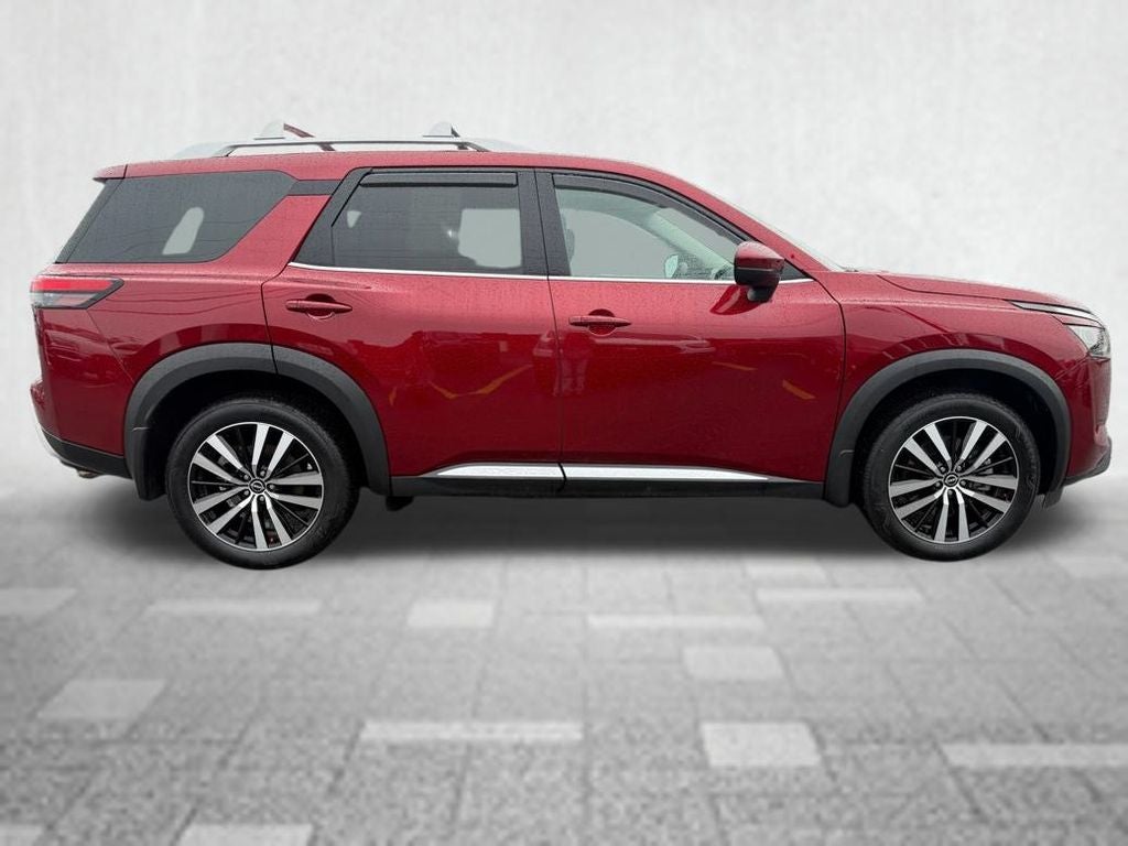 2025 Nissan Pathfinder Platinum 4WD