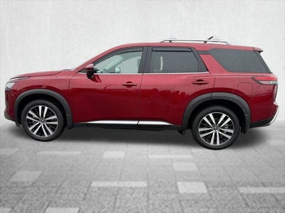 2025 Nissan Pathfinder Platinum 4WD