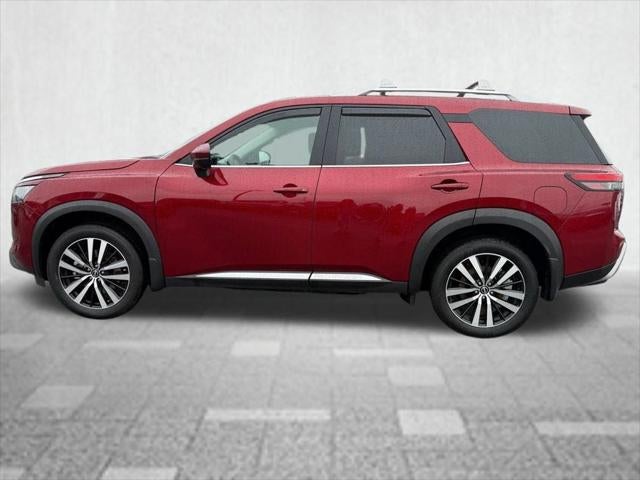 2025 Nissan Pathfinder Platinum 4WD