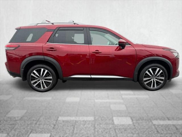 2025 Nissan Pathfinder Platinum 4WD