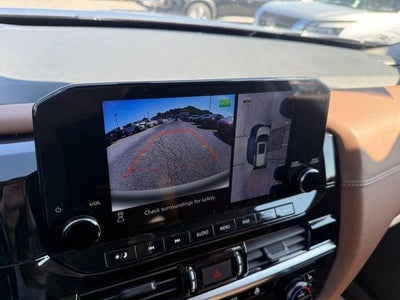 2023 Nissan Pathfinder Platinum 4WD