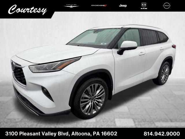 2022 Toyota Highlander Platinum