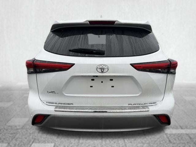 2022 Toyota Highlander Platinum