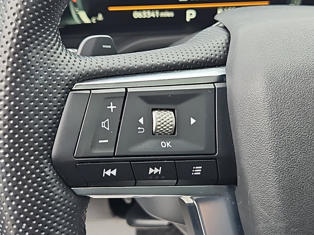 2022 Mitsubishi Outlander Base