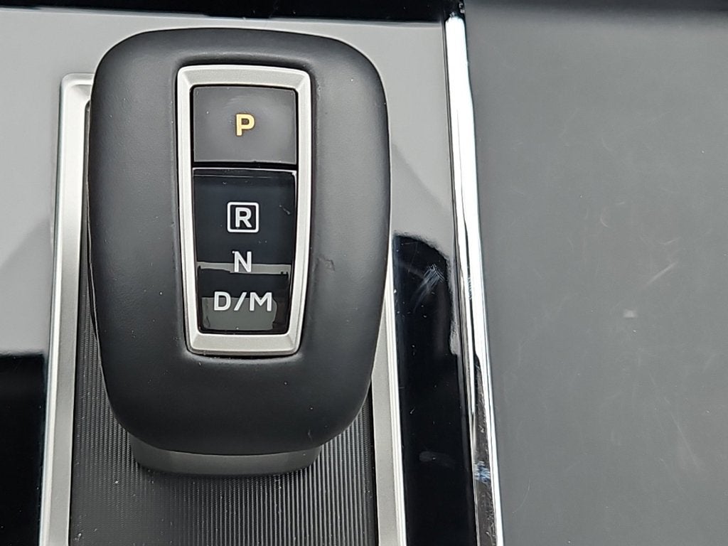 2022 Mitsubishi Outlander Base