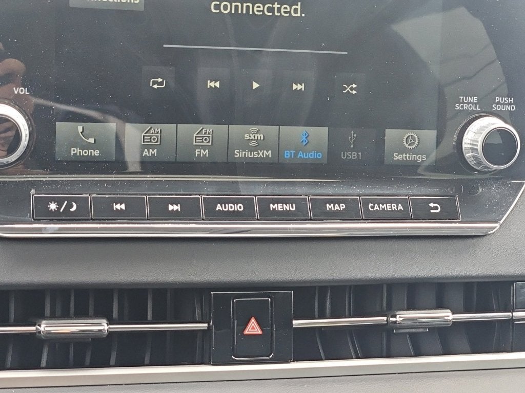 2022 Mitsubishi Outlander Base