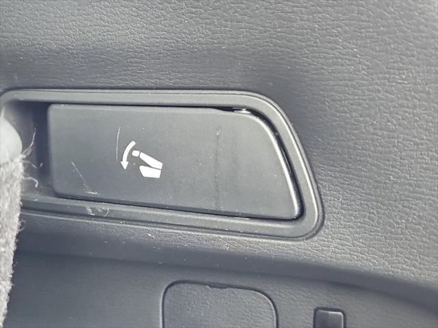 2022 Mitsubishi Outlander Base