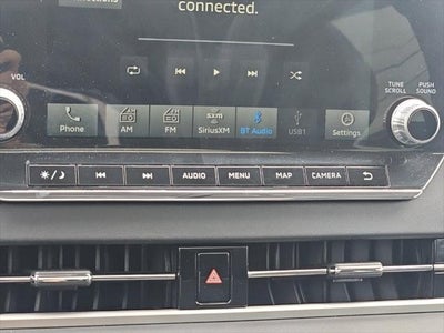 2022 Mitsubishi Outlander Base
