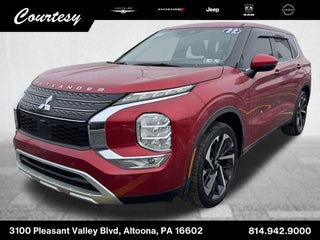 2022 Mitsubishi Outlander Base