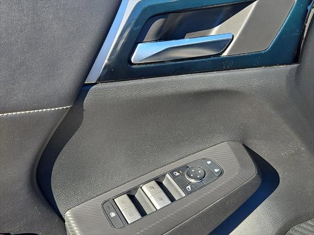 2022 Mitsubishi Outlander Base