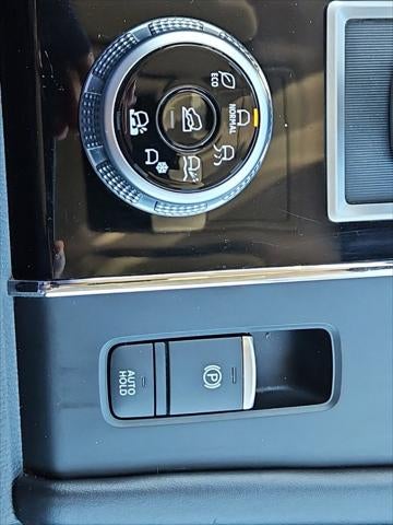2022 Mitsubishi Outlander Base