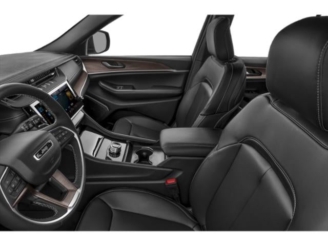 2027 Jeep Grand Cherokee Laredo X
