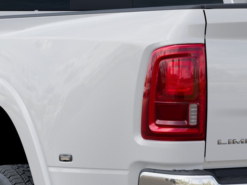 2026 RAM Ram 3500 RAM 3500 LIMITED CREW CAB 4X4 8' BOX