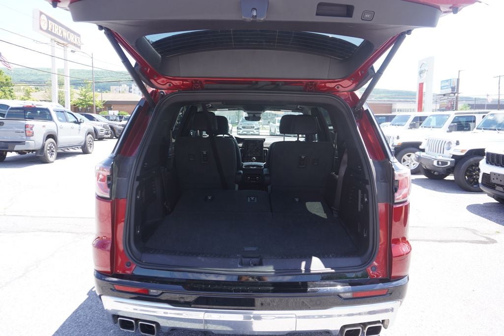 2024 GMC Acadia Denali
