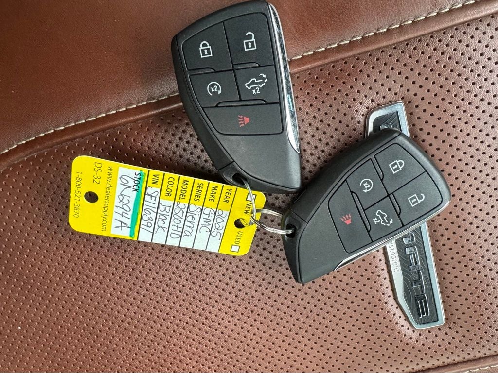 2025 GMC Sierra 2500HD Denali Ultimate