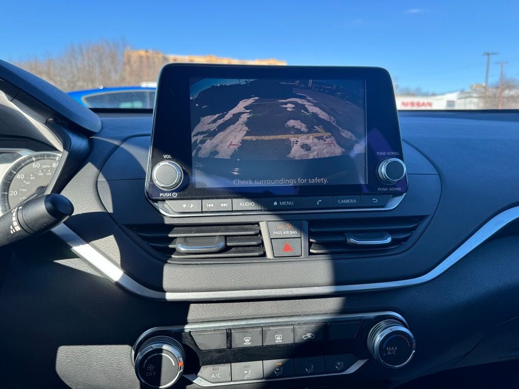 2022 Nissan Altima 2.5 SV