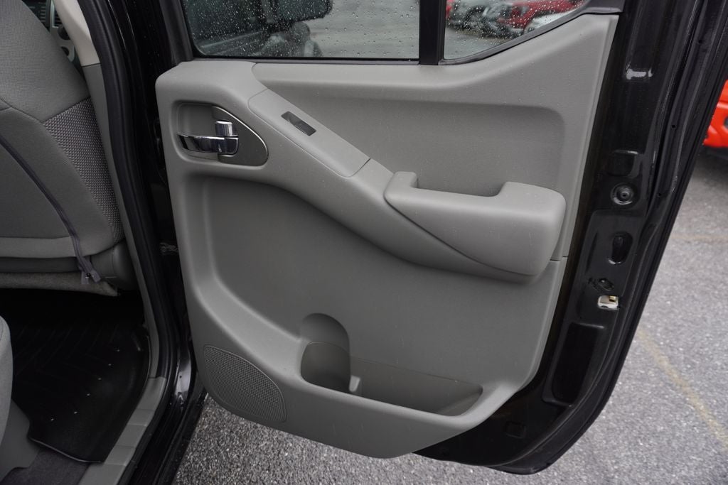 2020 Nissan Frontier SV