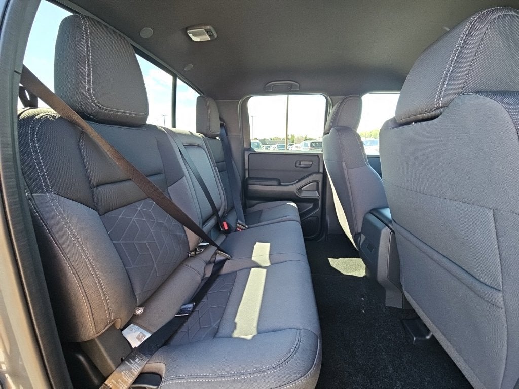 2027 Nissan Frontier SV