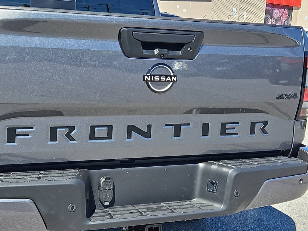 2027 Nissan Frontier SV