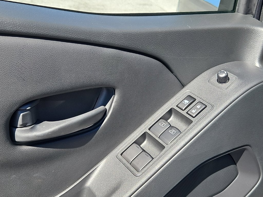 2027 Nissan Frontier SV