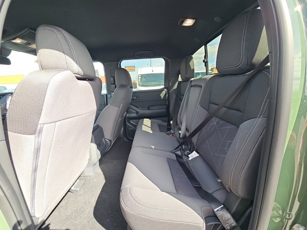 2027 Nissan Frontier SV