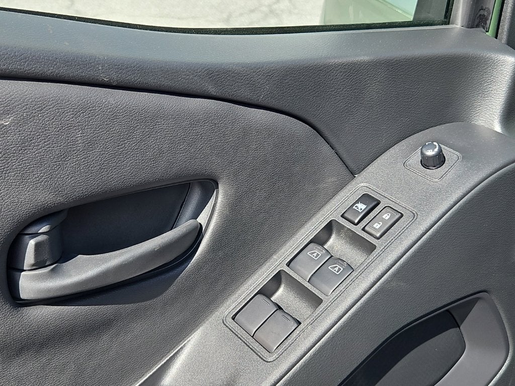 2027 Nissan Frontier SV