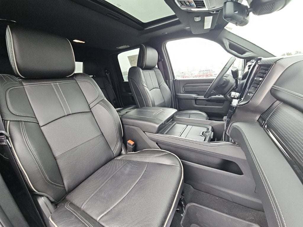 2024 RAM 3500 Limited