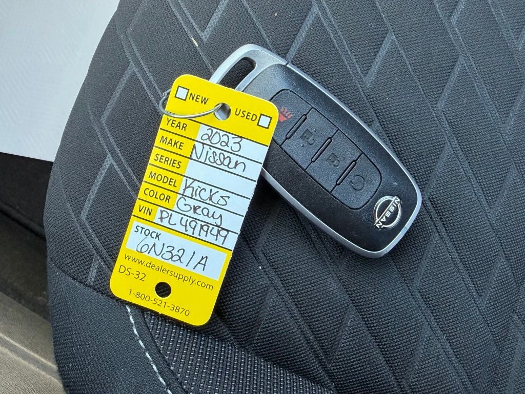 2023 Nissan Kicks SV