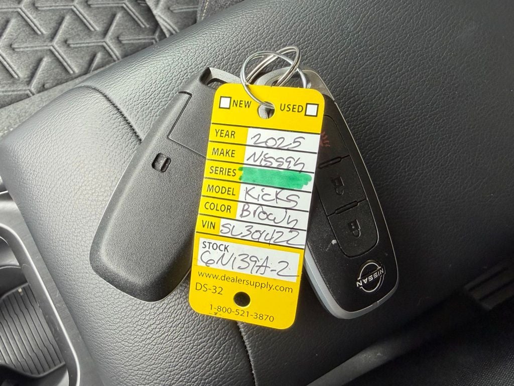 2025 Nissan Kicks SV