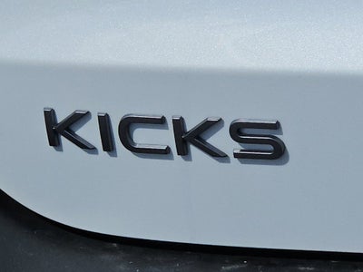 2027 Nissan Kicks SV