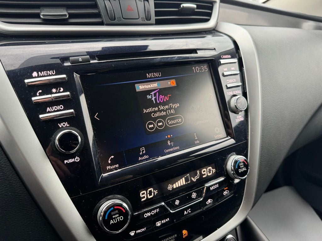 2022 Nissan Murano SV