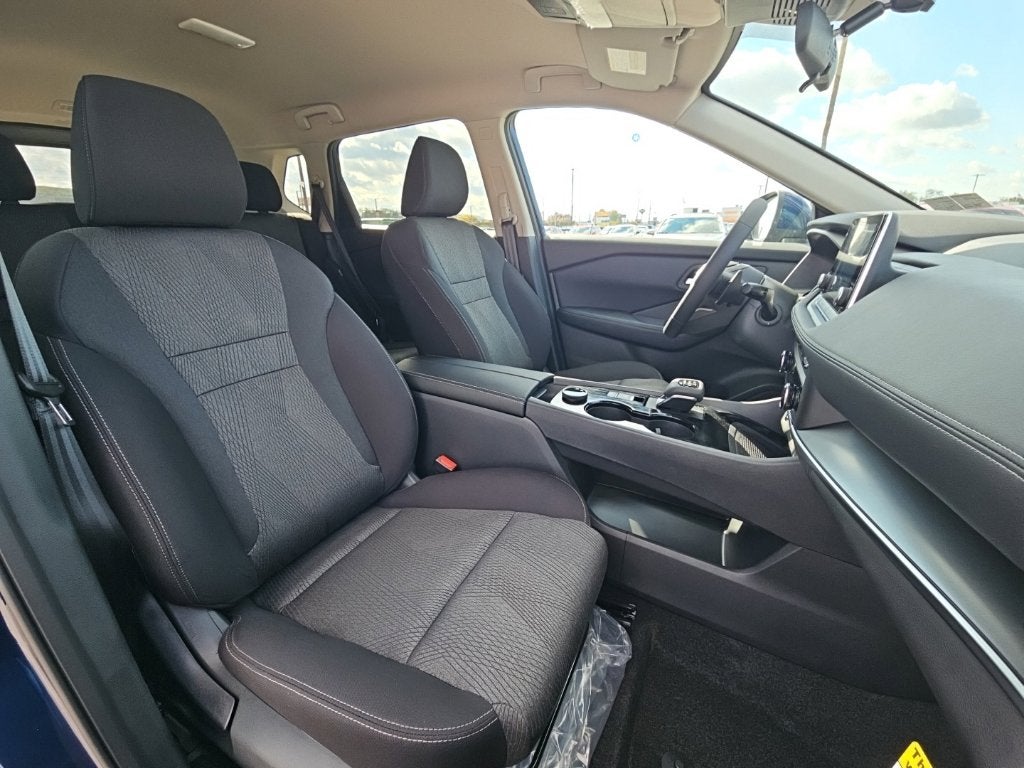 2027 Nissan Rogue SV