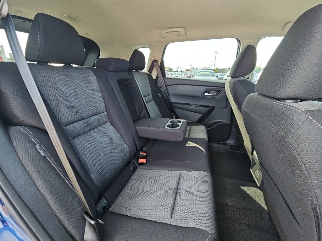 2027 Nissan Rogue SV