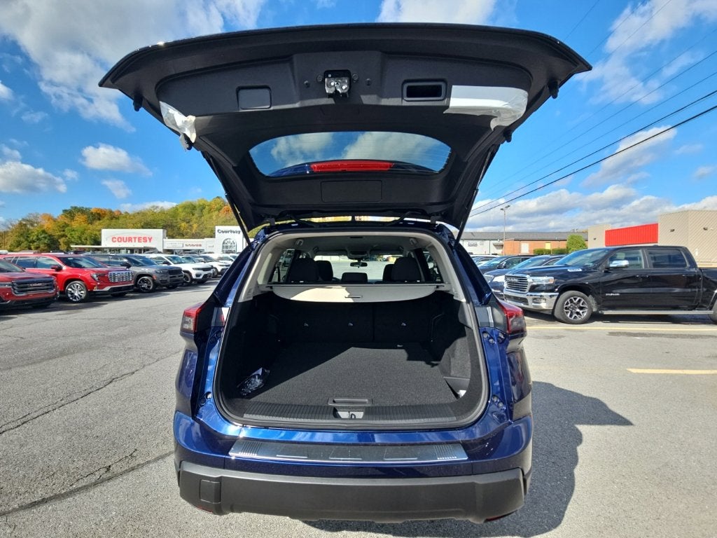 2027 Nissan Rogue SV