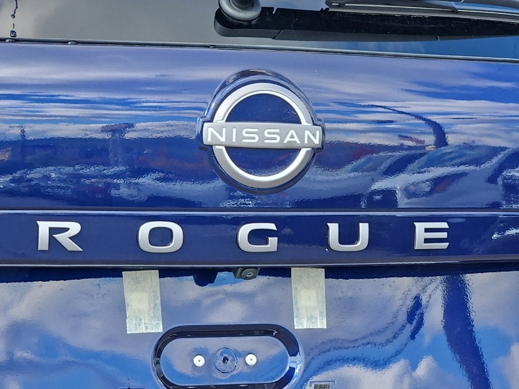2027 Nissan Rogue SV