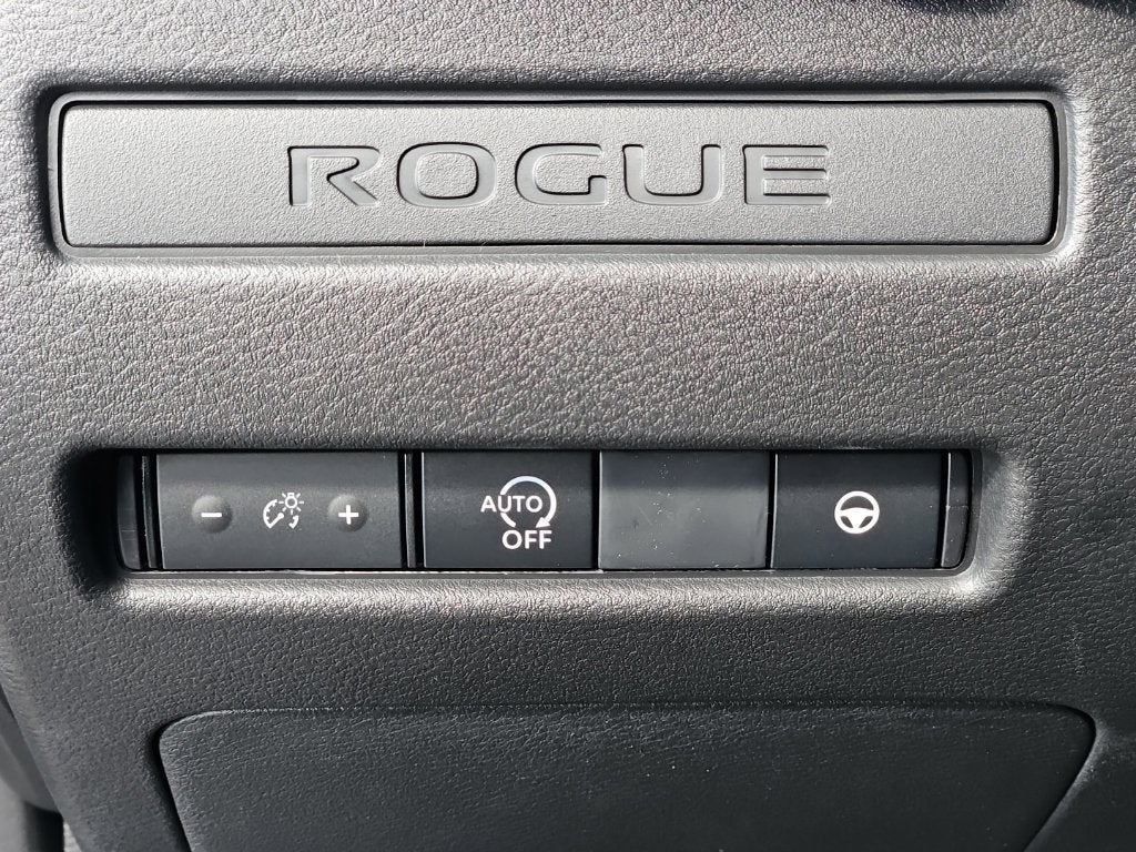2027 Nissan Rogue SV