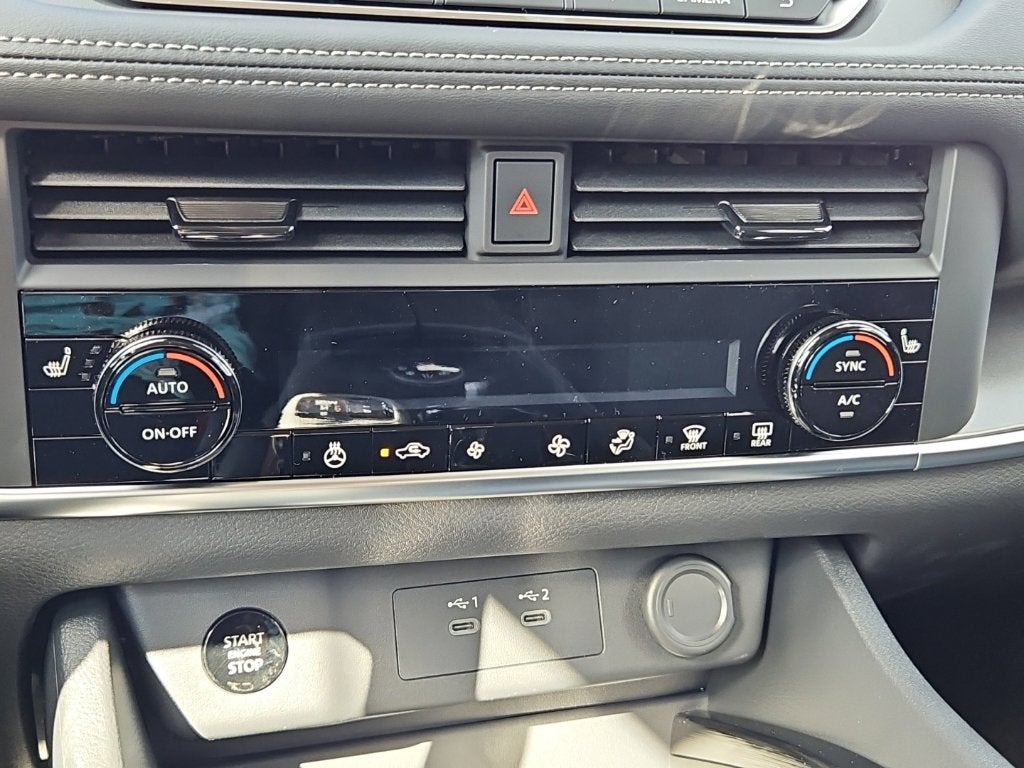 2027 Nissan Rogue SV