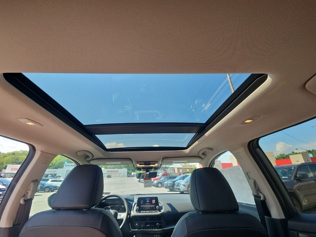 2026 Nissan Rogue Dark Armor